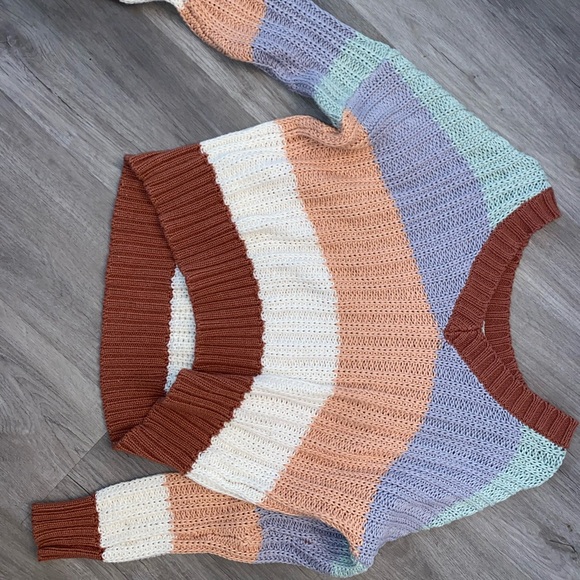 Sweaters - Aeropostale